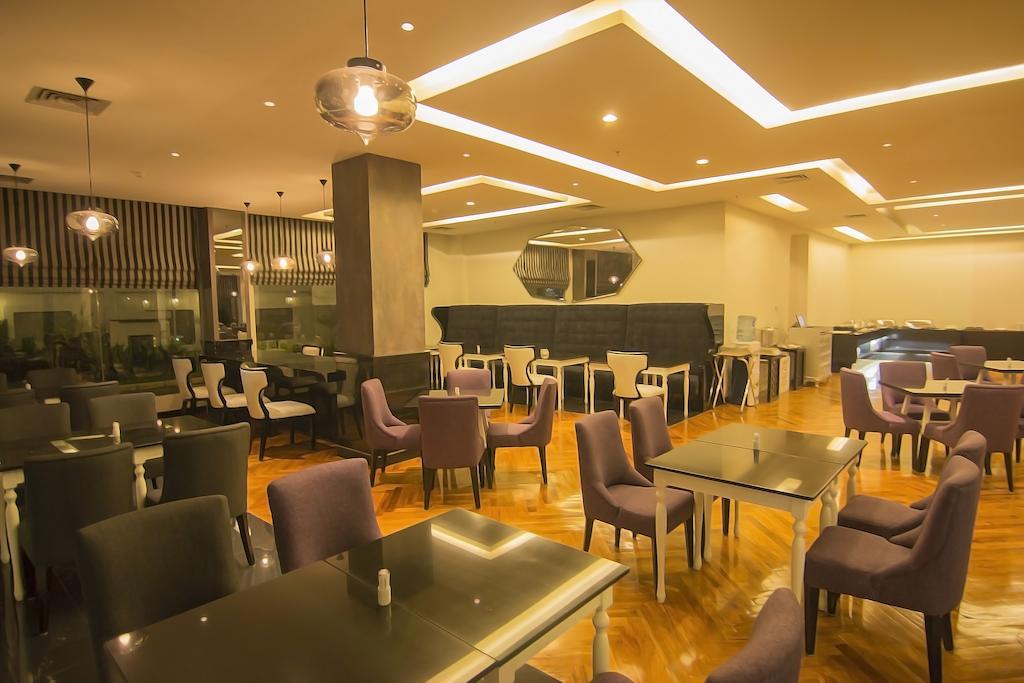 Hotel Diradja Jakarta Exterior photo