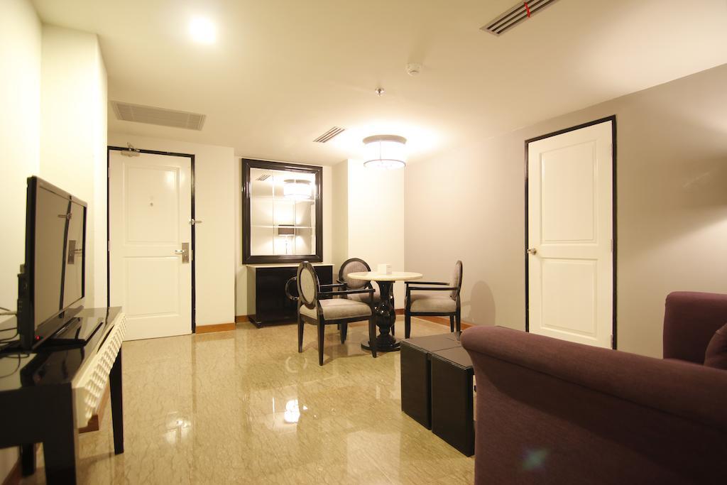 Hotel Diradja Jakarta Room photo