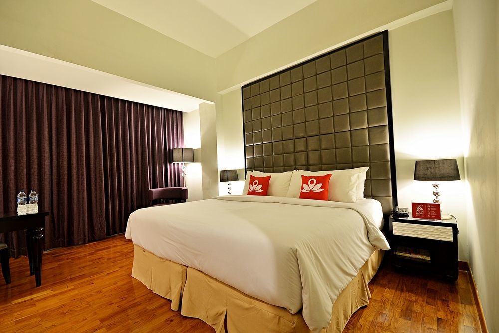 Hotel Diradja Jakarta Exterior photo